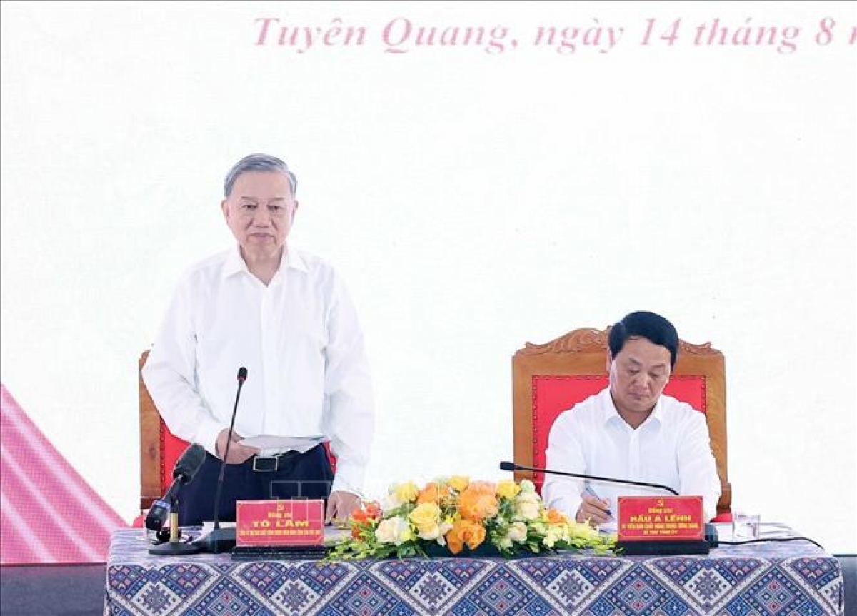 Tổng Bí thư Tô Lâm phát biểu tại cuộc làm việc với Ban Thường vụ Tỉnh uỷ Tuyên Quang. Ảnh: Thống Nhất/TTXVN