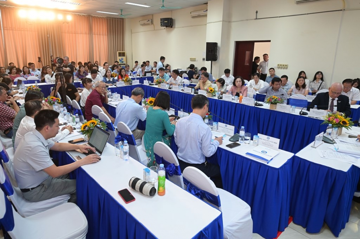Đông đảo các đại biểu tham gia sự kiện