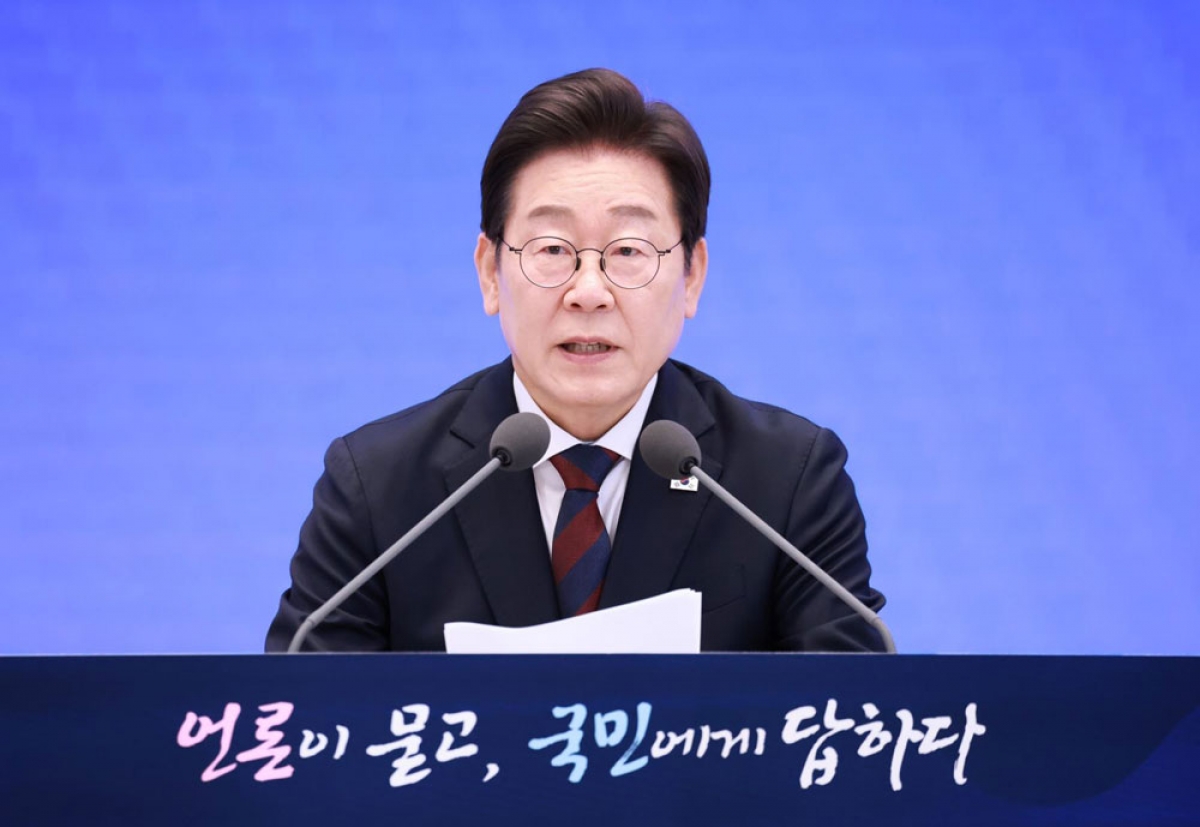 Tổng thống Hàn Quốc Lee Jae Myung phát biểu họp báo tại Seoul. Ảnh: Yonhap/TTXVN