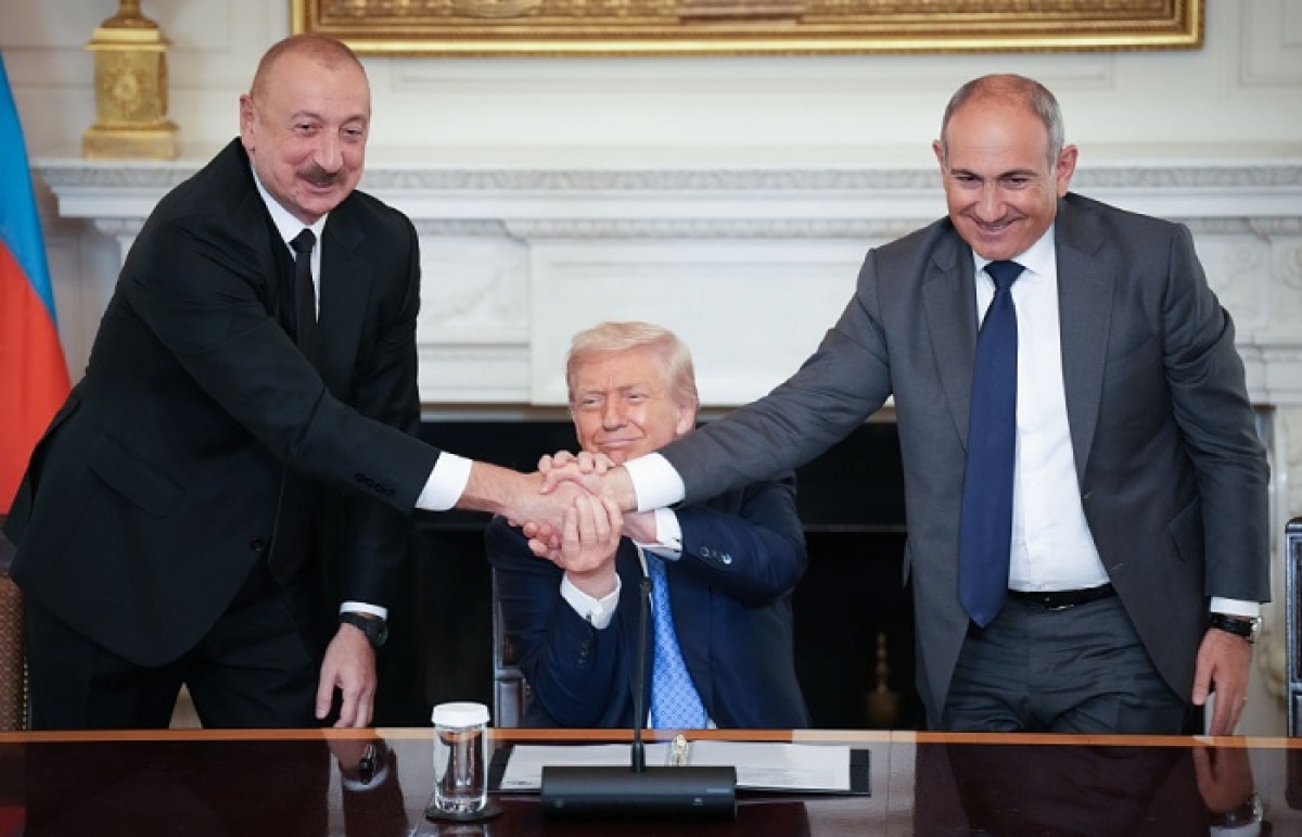 Vệc ký kết hiệp định hòa bình và thiết lập quan hệ liên quốc gia giữa Armenia và Azerbaijan có ý nghĩa chiến lược -Ảnh: Andrew Harnik/Getty Images
