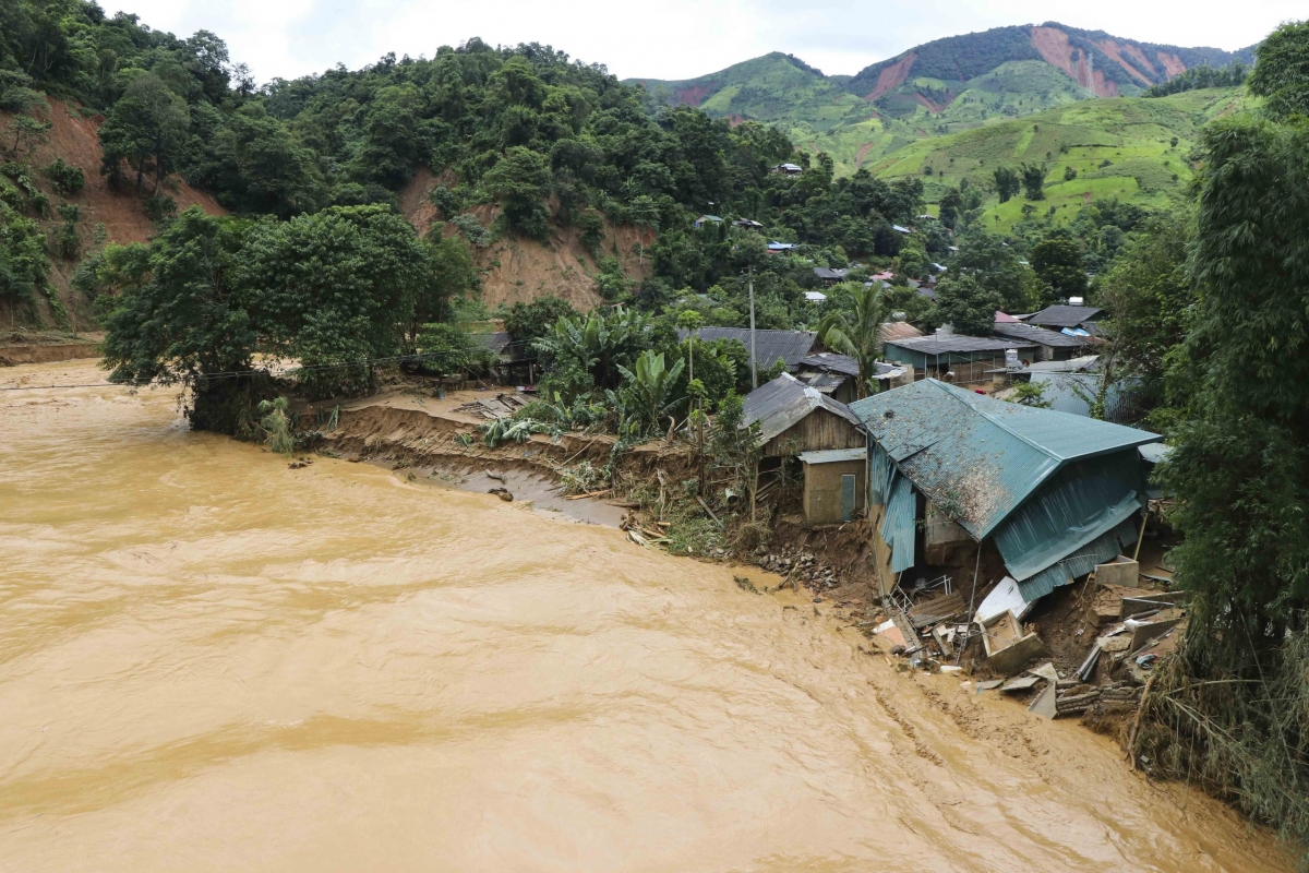 Mưa lũ tại Điện Biên (Ảnh TTX)