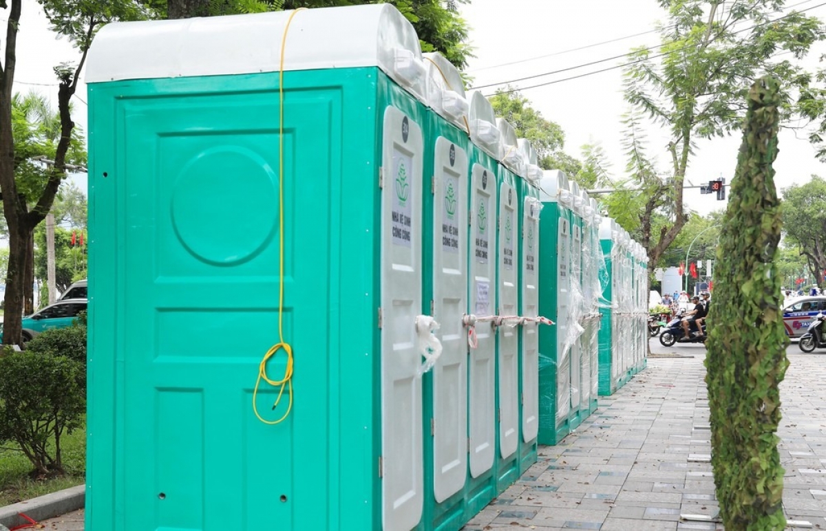 Việc lắp đặt nhà vệ sinh miễn phí nhằm lan tỏa ý thức giữ gìn vệ sinh, nâng cao hình ảnh người Hà Nội thanh lịch, văn minh.