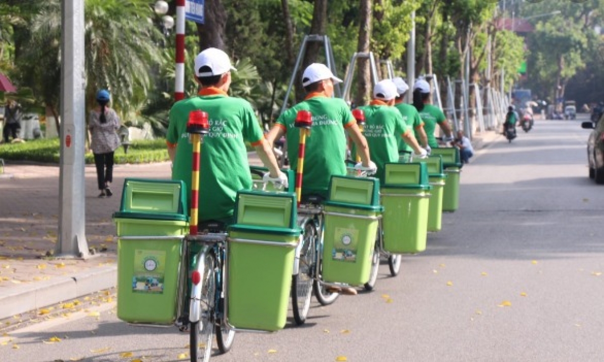 Sở Nông nghiệp và Môi trường Hà Nội phối hợp với các ngành chức năng đẩy mạnh tuyên truyền bảo vệ môi trường.