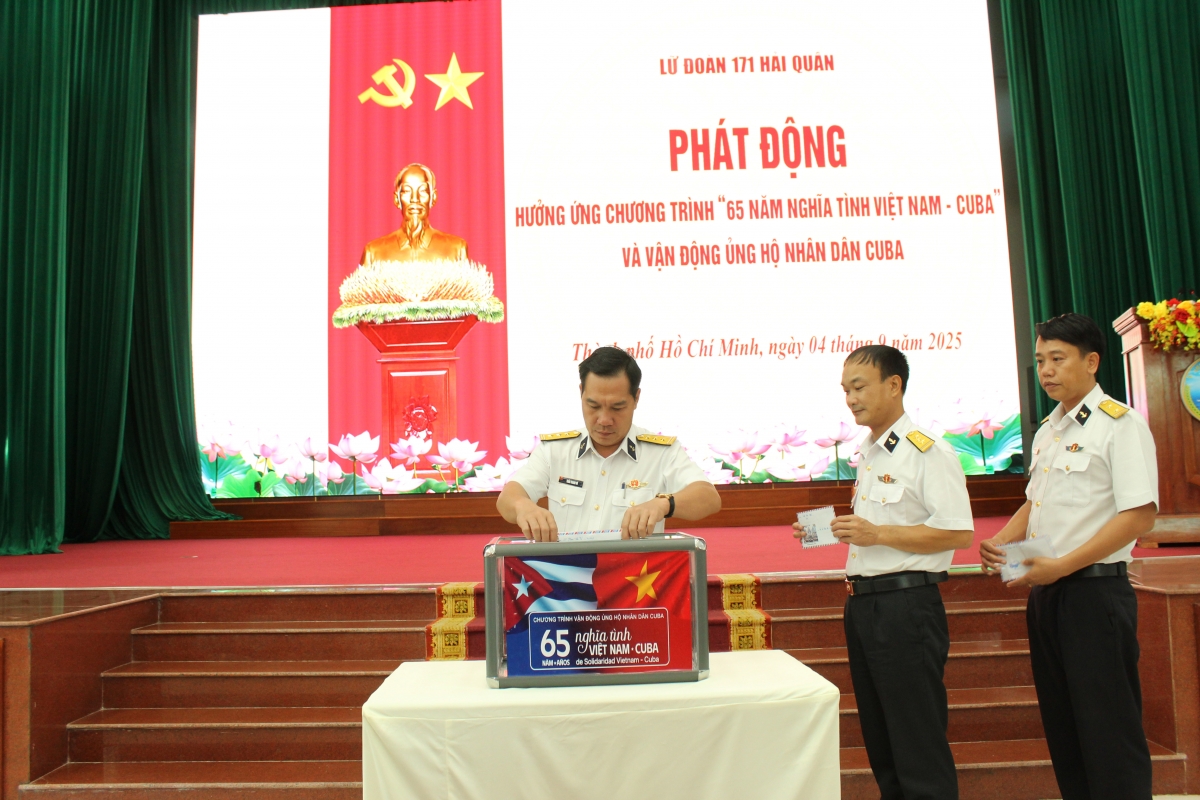 Cán bộ, chiến sĩ Lữ đoàn 171 phát động và ủng hộ nhân dân Cuba