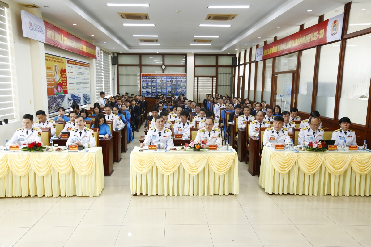 Các đại biểu dự đại hội