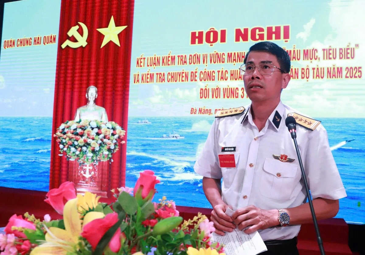 Đại tá Nguyễn Văn Đồng, Phó Tham mưu trưởng Hải quân kết luận kiểm tra