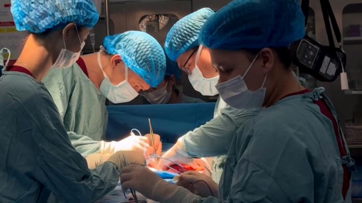 Ca phẫu thuật kéo dài 6 tiếng để xử trí khối u tuỵ cho người bệnh
