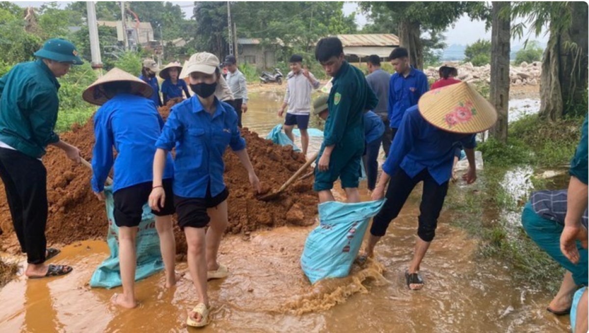 Thủ tướng Chính phủ yêu cầu các địa phương và các cơ quan chức năng tuyệt đối không chủ quan, theo dõi sát diễn biến triển khai phương án ứng phó mức cao nhất với bão.