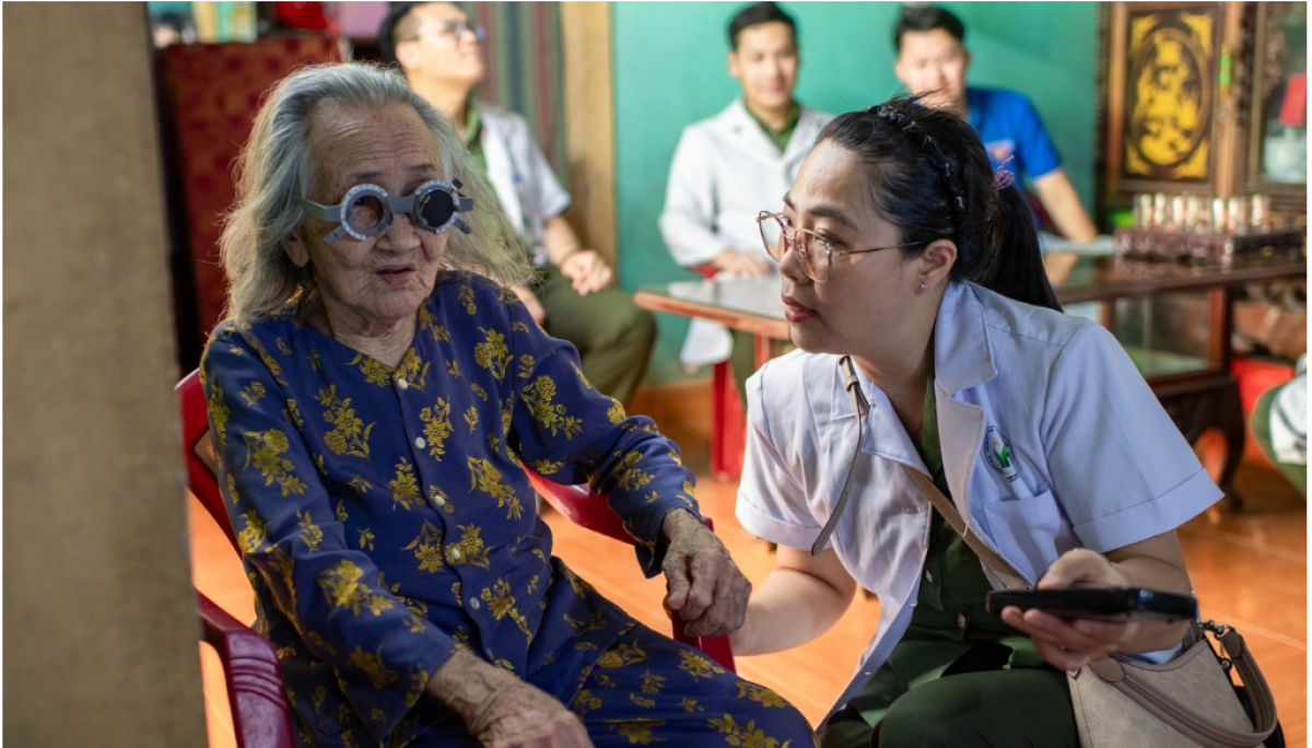 Bộ Chính trị đặt mục tiêu miễn viện phí cơ bản cho toàn dân theo quyền lợi bảo hiểm y tế từ năm 2030