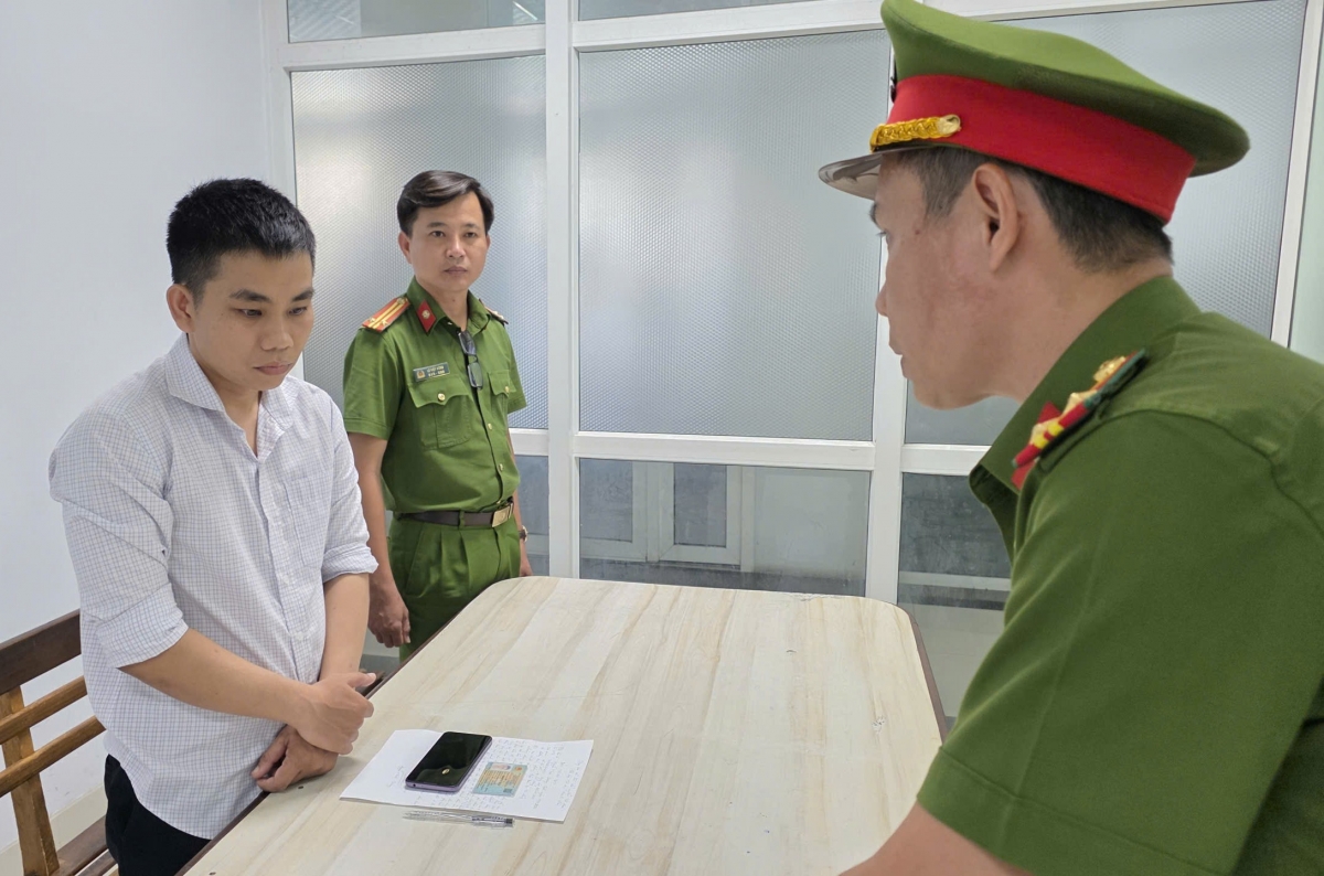 Cơ quan Cảnh sát điều tra Công an thành phố Đà Nẵng tống đạt quyết định