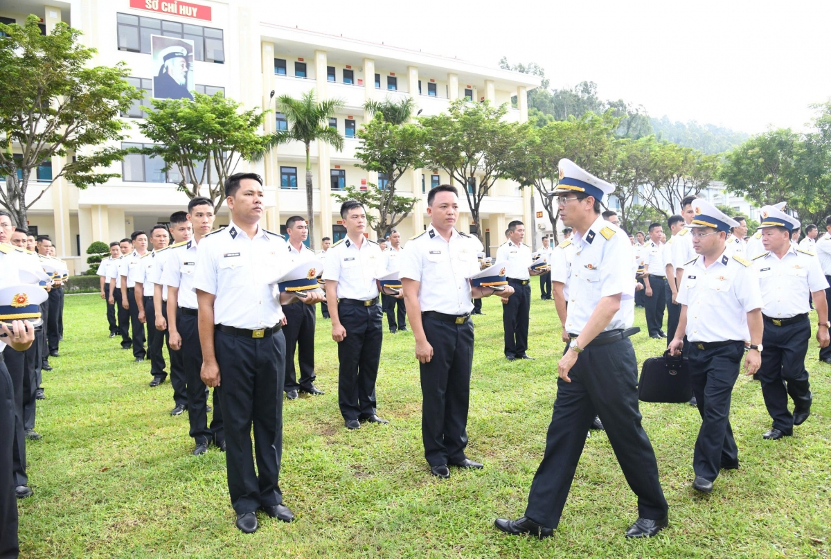 Kiểm tra lễ tiết tác phong quân nhân tại Lữ đoàn 680