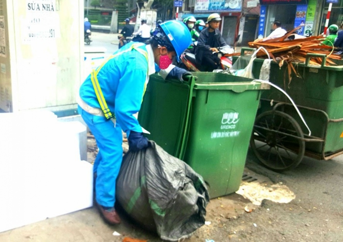 Thu gom và đổ rác có trách nhiệm sẽ giúp thành phố xanh, sạch, đẹp hơn