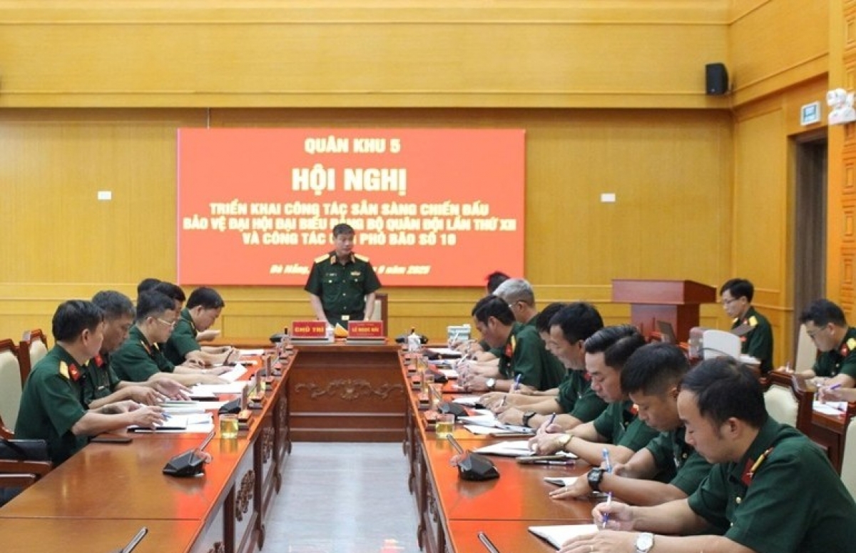 Hội nghị Quân khu 5 phòng chống bão số 10