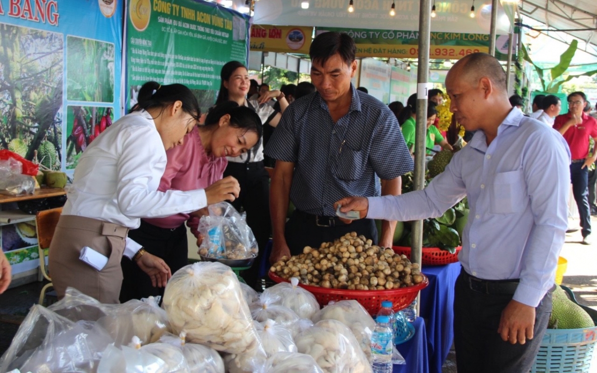 Nhiều sản phẩm OCOP ngày càng thu hút người tiêu dùng Việt
