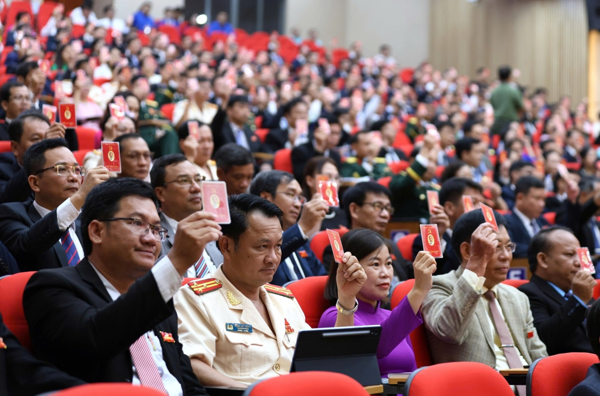 Các đại biểu tham dự tại phiên trù bị Đại hội Đại biểu Đảng bộ tỉnh Quảng Ngãi lần thứ I, nhiệm kỳ 2025 - 2030 diễn ra vào chiều 10/9/2025.