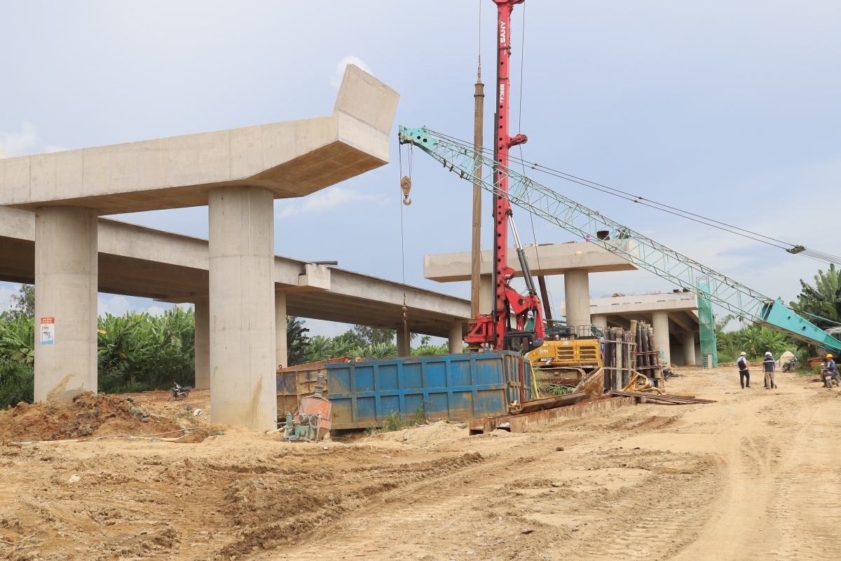 Nhà thầu triển khai thực hiện các hạng mục khi được bàn giao mặt bằng.