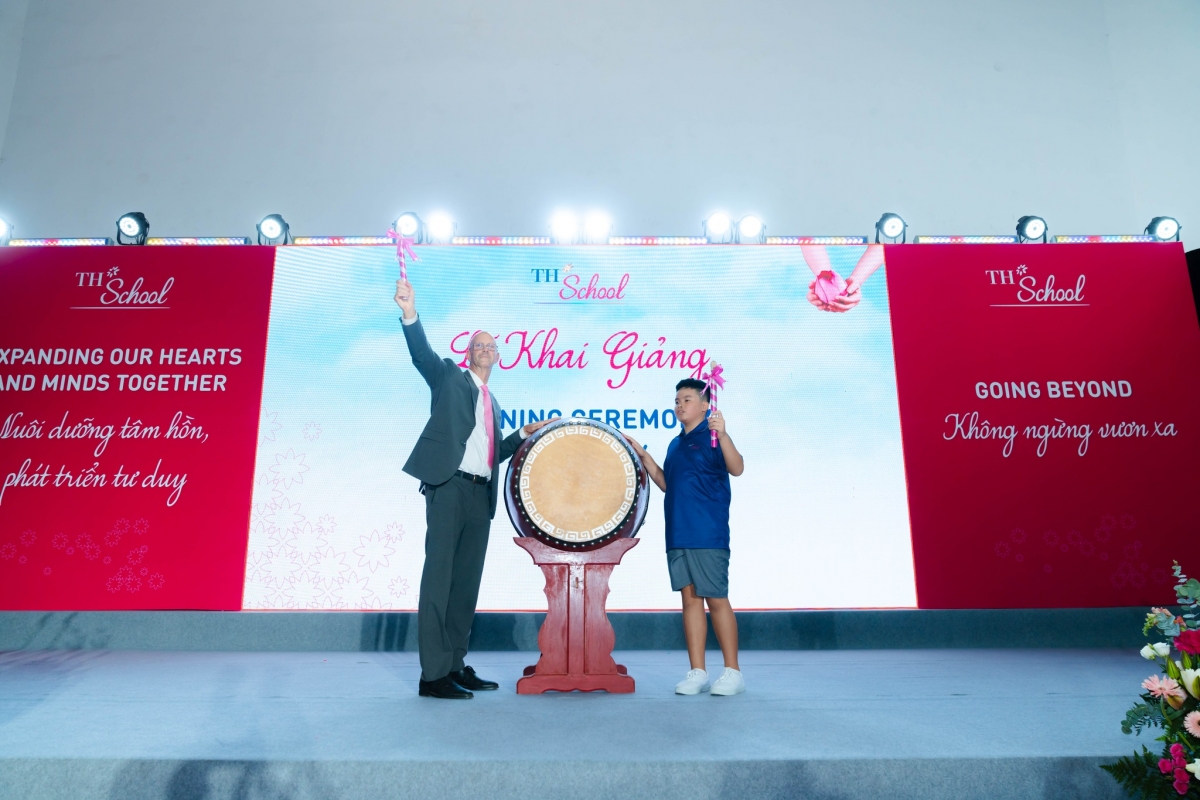 Hình ảnh Lễ Khai giảng năm học mới tại TH School