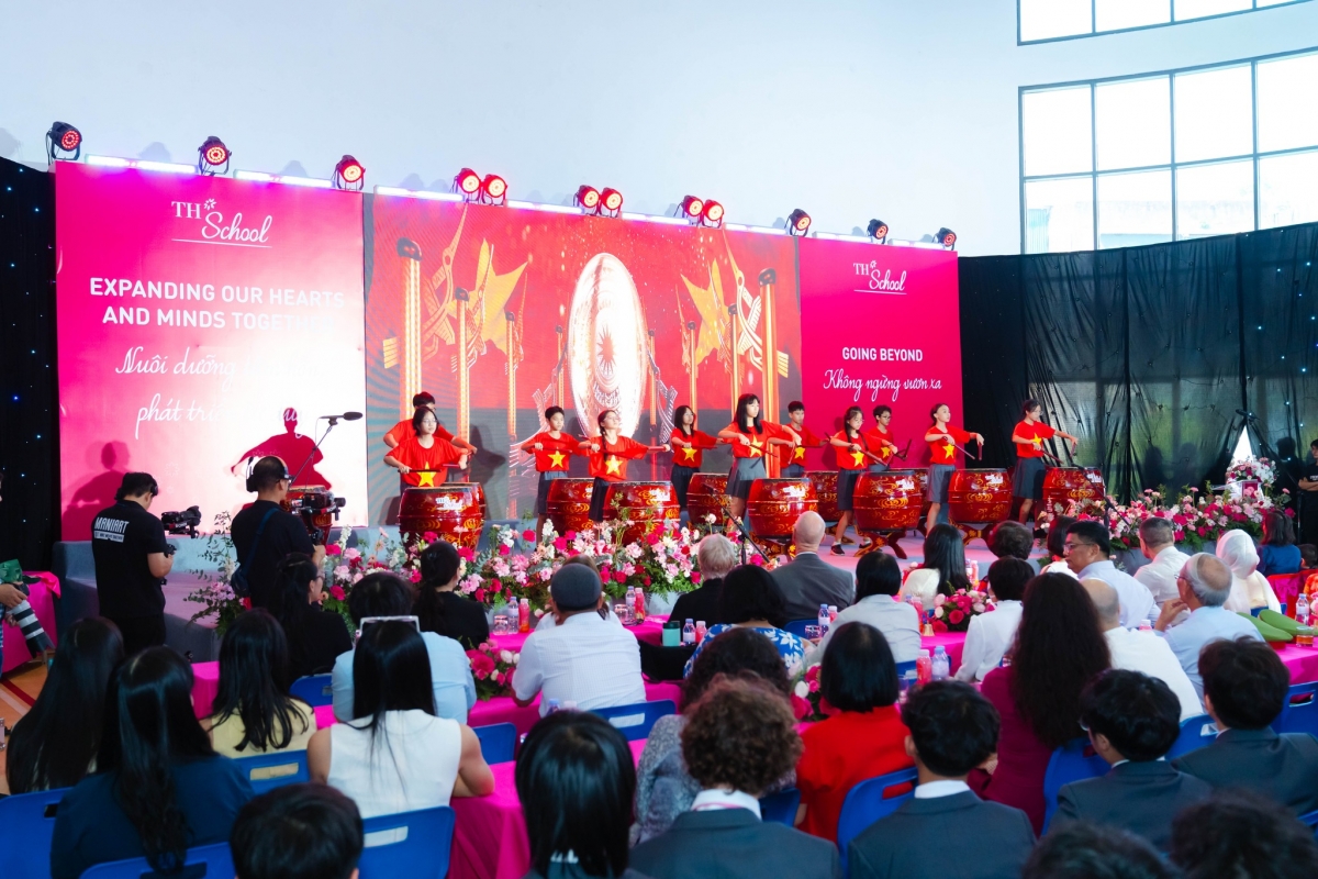 Hình ảnh Lễ Khai giảng năm học mới tại TH School