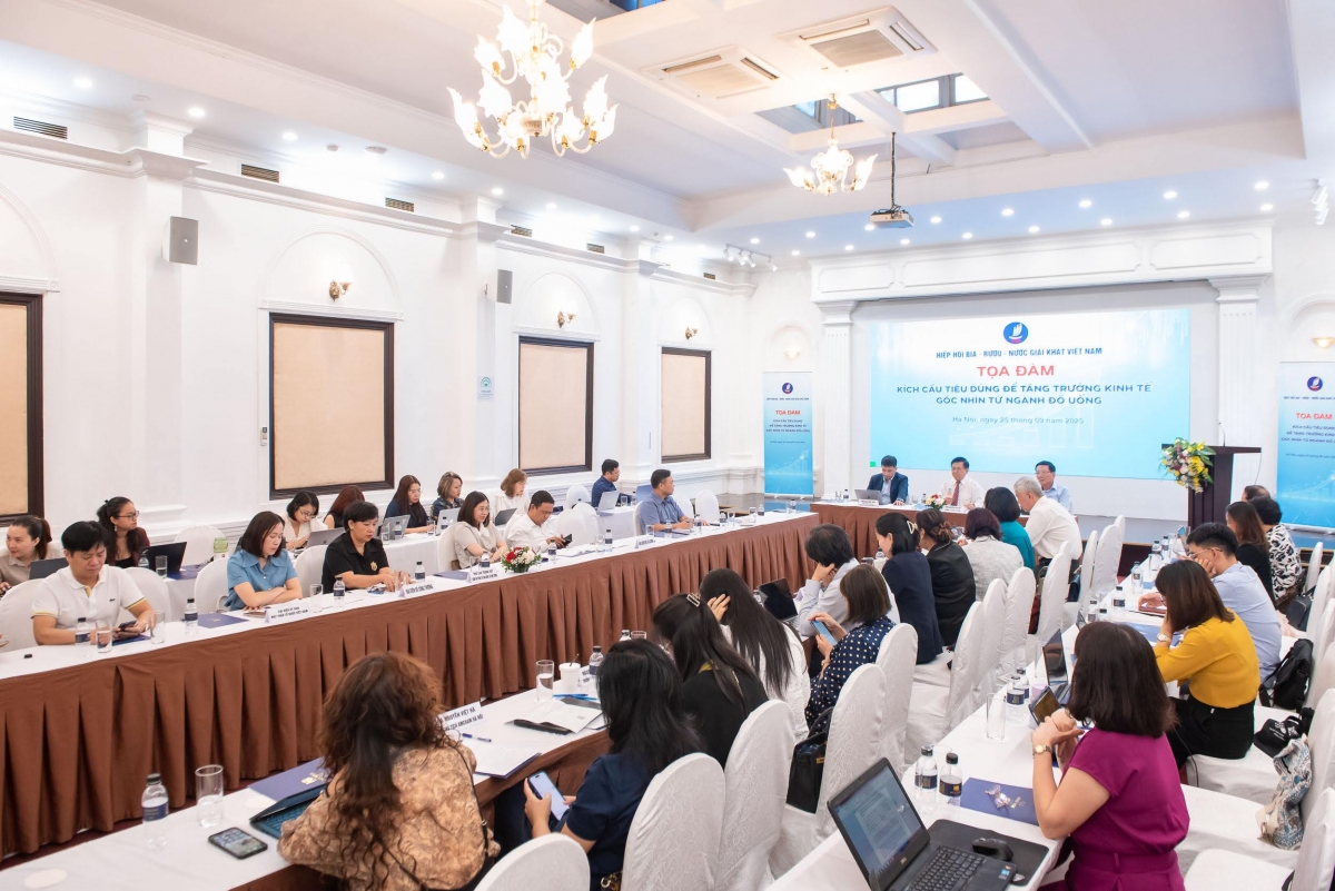 Toàn cảnh Tọa đàm kích cầu tiêu dùng để tăng trưởng kinh tế góc nhìn từ ngành đồ uống