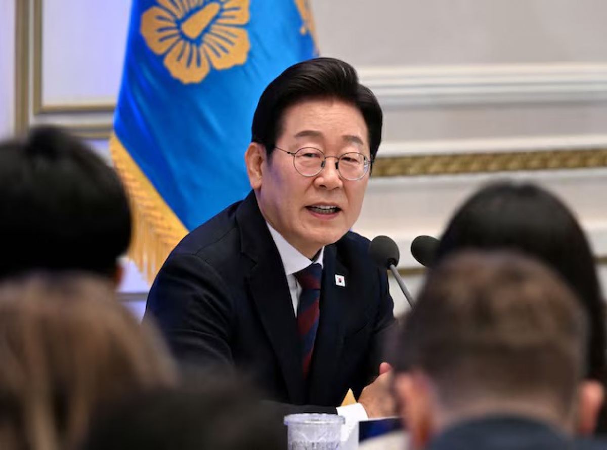 Tỷ lệ ủng hộ Tổng thống Hàn Quốc đảo chiều (Ảnh Reuters).