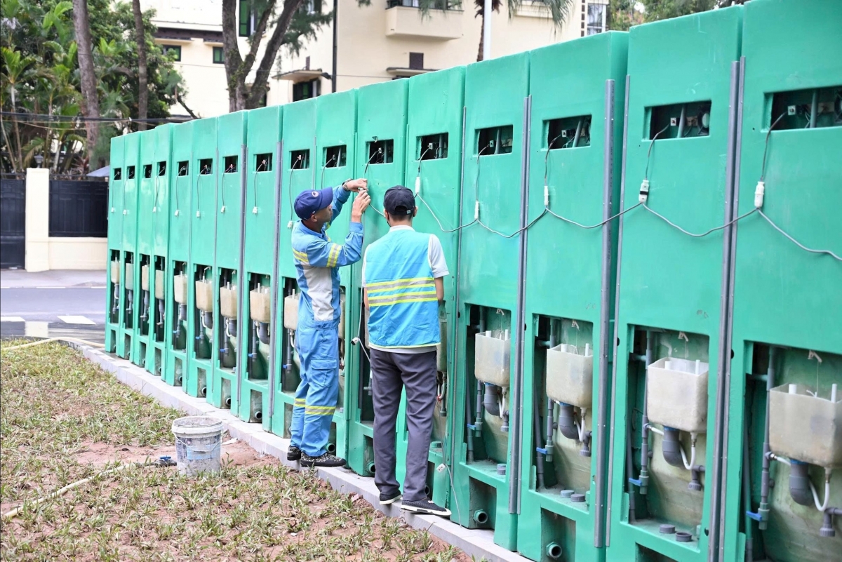 Nhà vệ sinh miễn phí phục vụ nhân dân và du khách