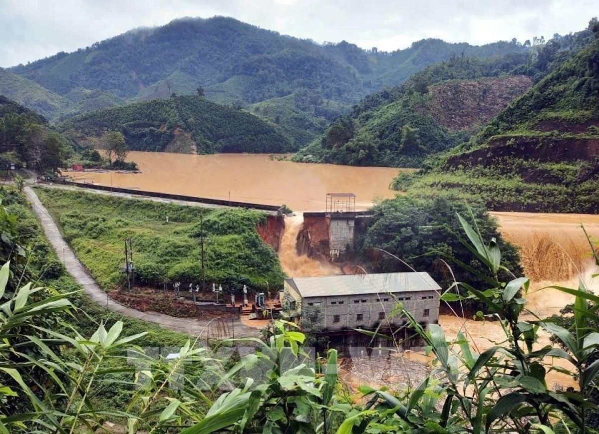Hiện trường đập thủy điện Bắc Khê (Lạng Sơn) bị vỡ chiều 7/10/2025. Ảnh: TTXVN
