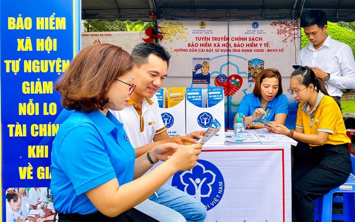 Luật BHXH năm 2024 bổ sung nhiều điểm mới, có lợi cho người dân