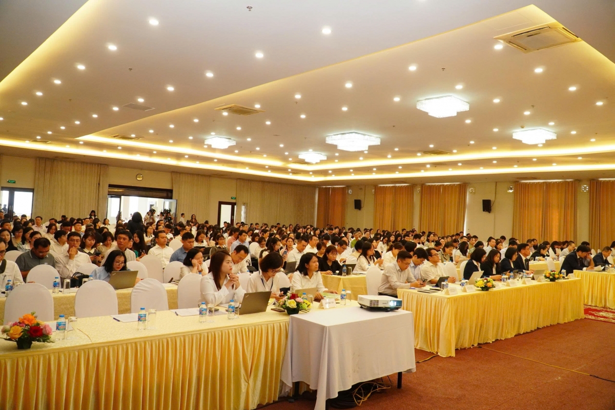 Toàn cảnh hội nghị