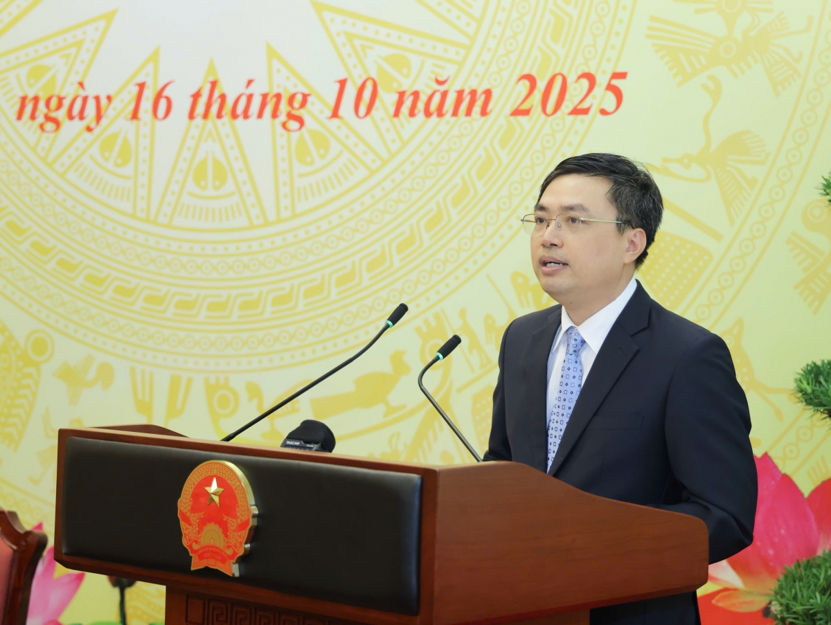 Các đại biểu tham luận tại Đại hội