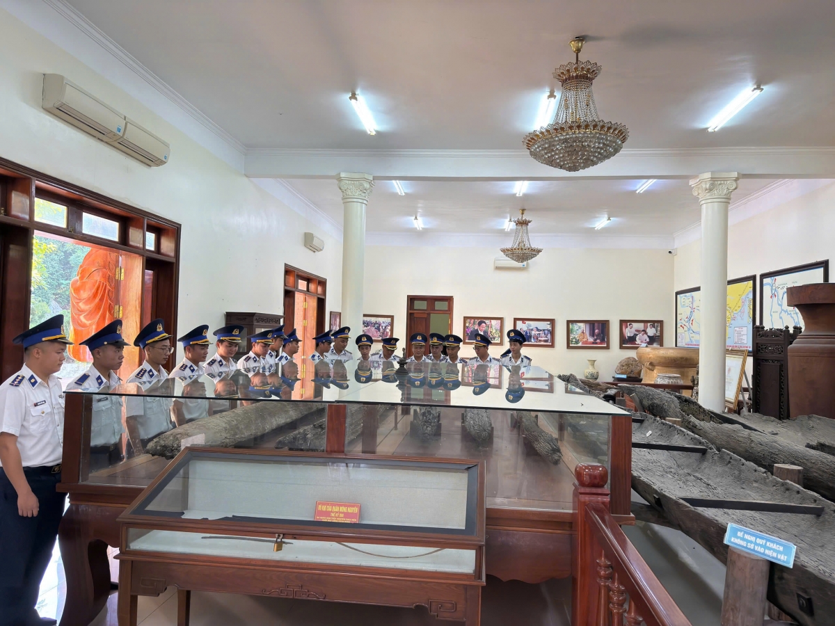 Tìm hiểu về lịch sử hào hùng Khu di tích Bạch Đằng Giang
