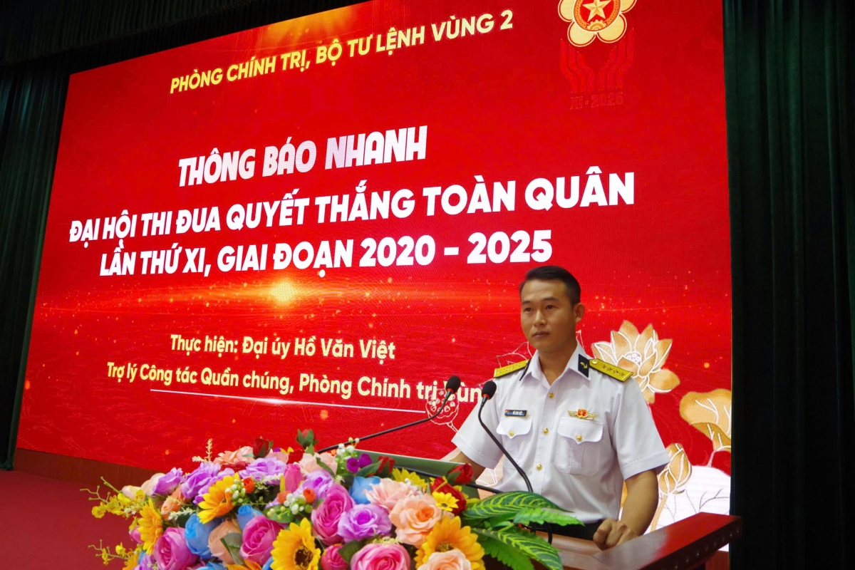 Đại úy Hồ Văn Việt đã chia sẻ câu chuyện về các tập thể, cá nhân điển hình tiên tiến