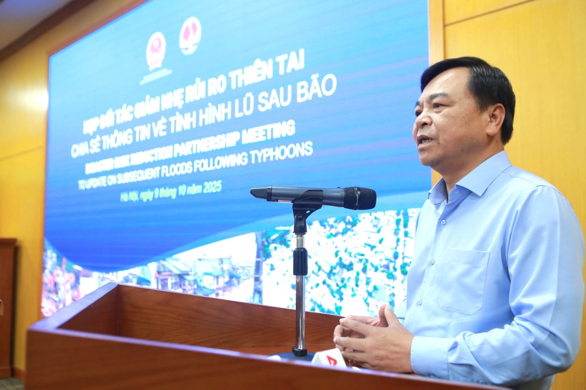 Thứ trưởng Bộ NN&MT Nguyễn Hoàng Hiệp
