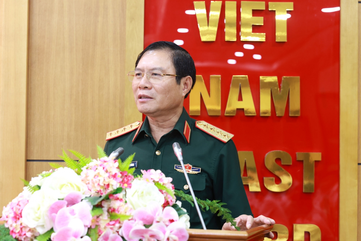 Đại tướng Nguyễn Tân Cương phát biểu kết luận Hội nghị.