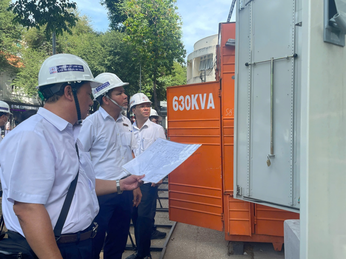 EVNHCMC đảm bảo cung cấp điện an toàn, ổn định, tin cậy và liên tục phục vụ Đại hội và các chương trình, sự kiện liên quan