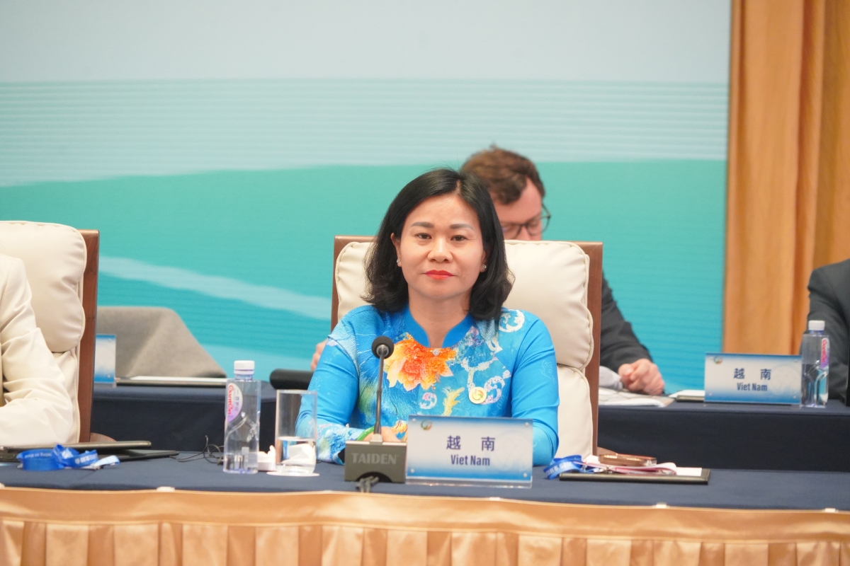 Đồng chí Nguyễn Thị Tuyến, Uỷ viên Trung ương Đảng, Chủ tịch Hội Liên hiệp Phụ nữ Việt Nam đã dẫn đầu đoàn Việt Nam tham dự và phát biểu tại Hội nghị. Ảnh Trung Kiên.