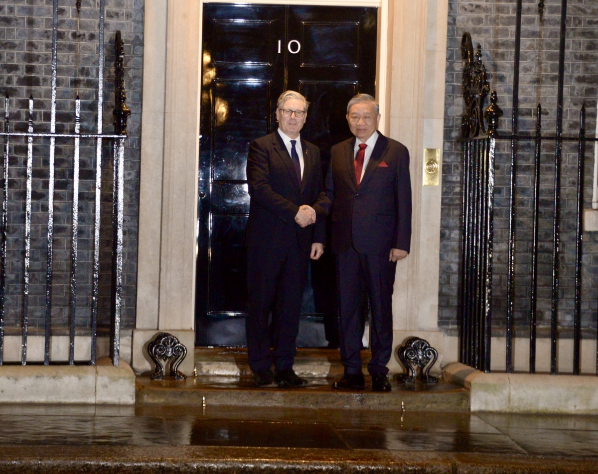 Tổng Bí thư Tô Lâm và Thủ tướng Anh Keir Starmer.