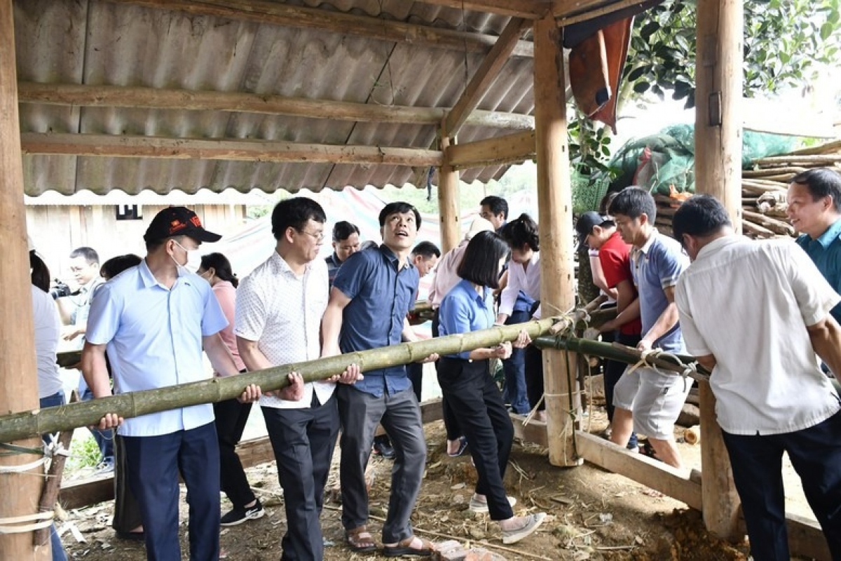 Công tác xóa nhà tạm, nhà dột nát thời gian qua đã huy động, tập trung được đa dạng các nguồn lực từ trung ương đến địa phương, không chỉ là tài chính mà còn sự giúp đỡ nhiệt tình của người dân, các lực lượng...
