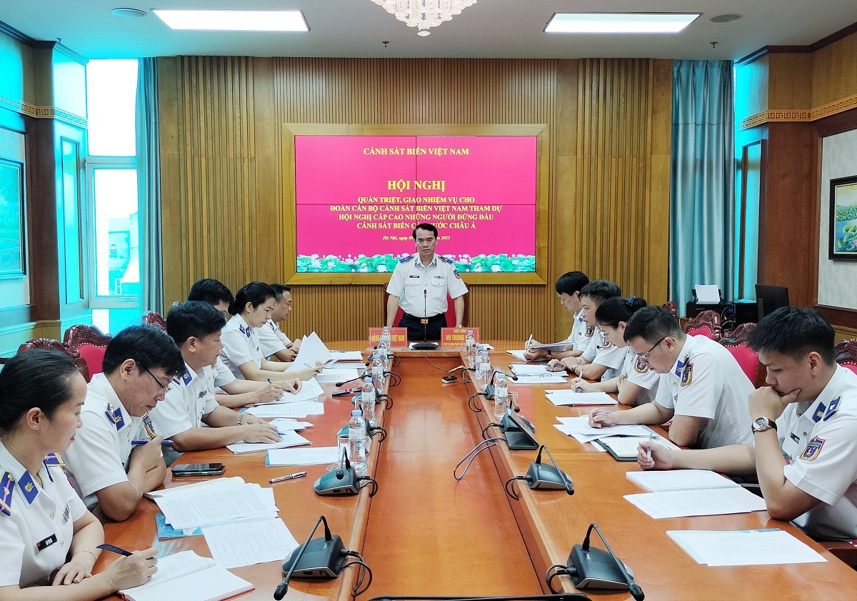Quang cảnh Hội nghị quán triệt, giao nhiệm vụ