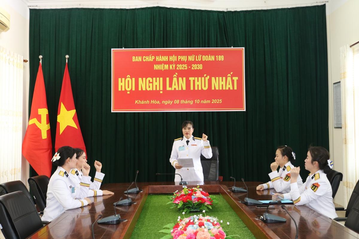 Hội nghị lần thứ nhất BCH khóa mới