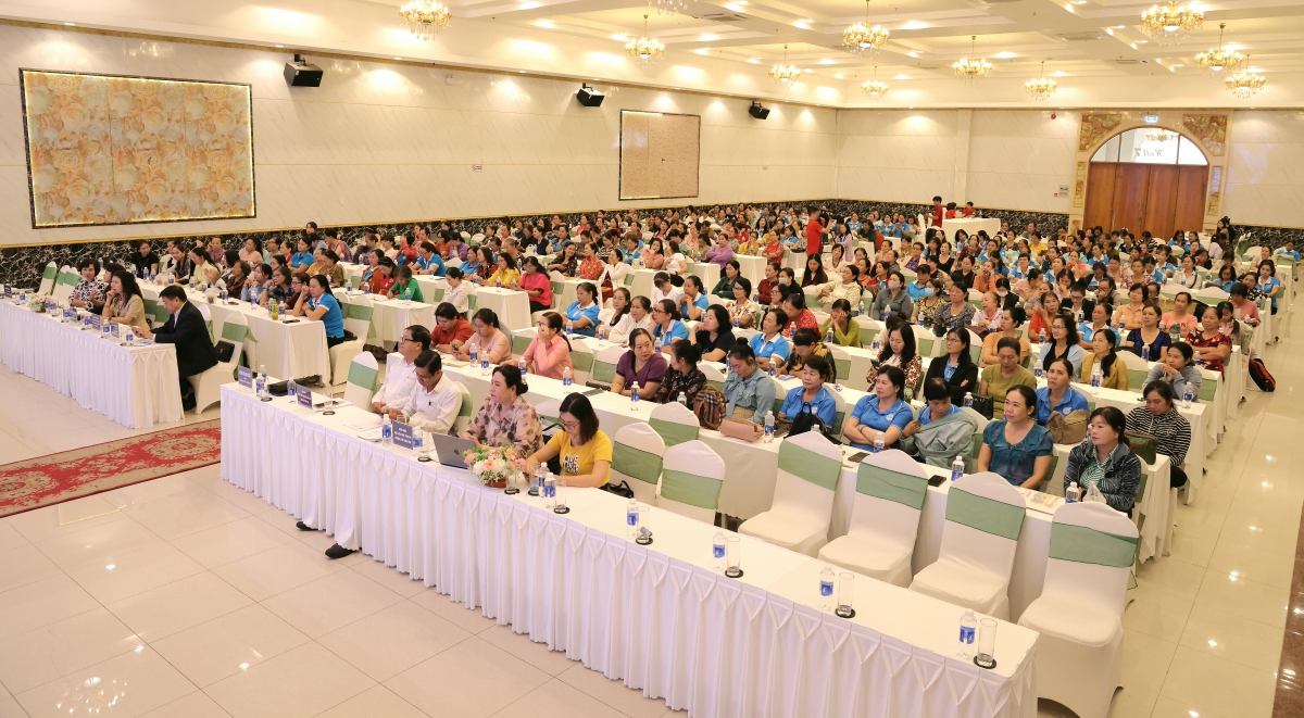 Hội thảo thu hút sự tham gia của hơn 300 phụ nữ trong tỉnh Cần Thơ
