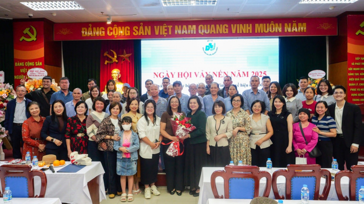 Lễ kỷ niệm Ngày vảy nến thế giới bới mong muốn bệnh nhân vảy nến được kiểm soát, điều trị tốt hơn
