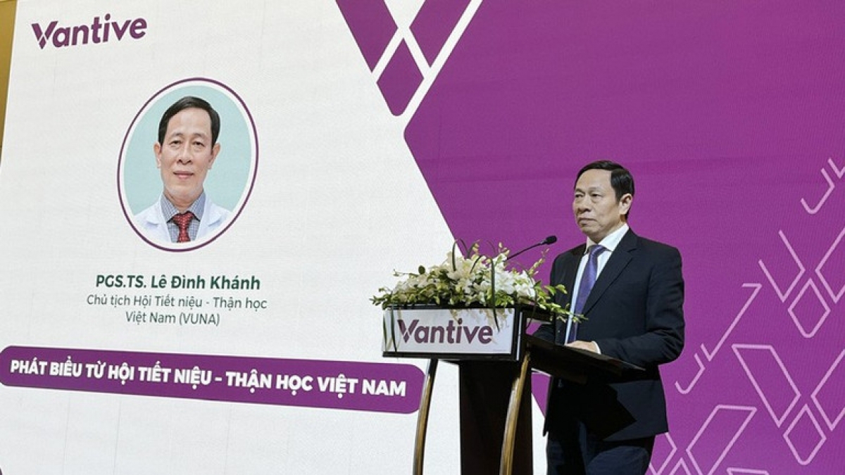 PGS.TS Lê Đình Khánh - Chủ tịch Hội Tiết niệu Thận học Việt Nam thông tin về thực trạng bệnh thận và suy thận mạn tại Viêt Nam
