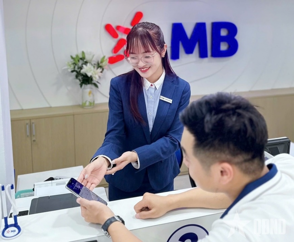 Ngân hàng Thương mại Cổ phần Quân đội (MB) cung cấp đa dạng dịch vụ tài chính - ngân hàng phù hợp với các đối tượng khách hàng.