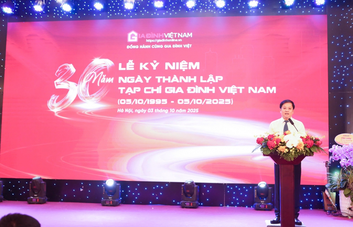 nha_bao_ho_minh_chien_-_tong_bien_tap_tap_chi_gia_dinh_viet_nam_phat_bieu_tai_le_ky_niem.jpg