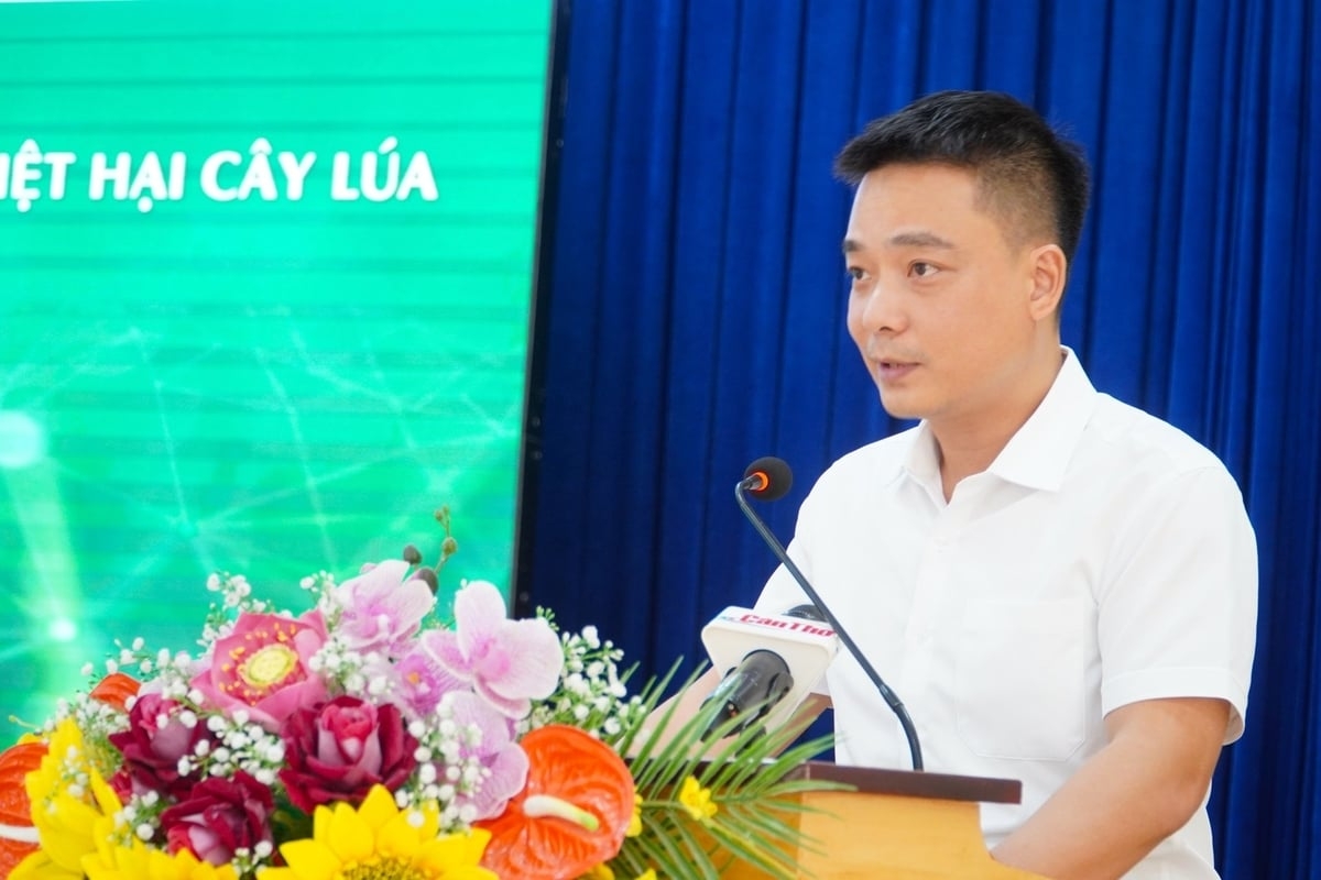 Ông Phạm Vinh Quang - Phó Giám đốc Ban khách hàng doanh nghiệp (ABIC) - chia sẻ về công tác triển khai bảo hiểm thiệt hại cây lúa. Ảnh: Kim Anh