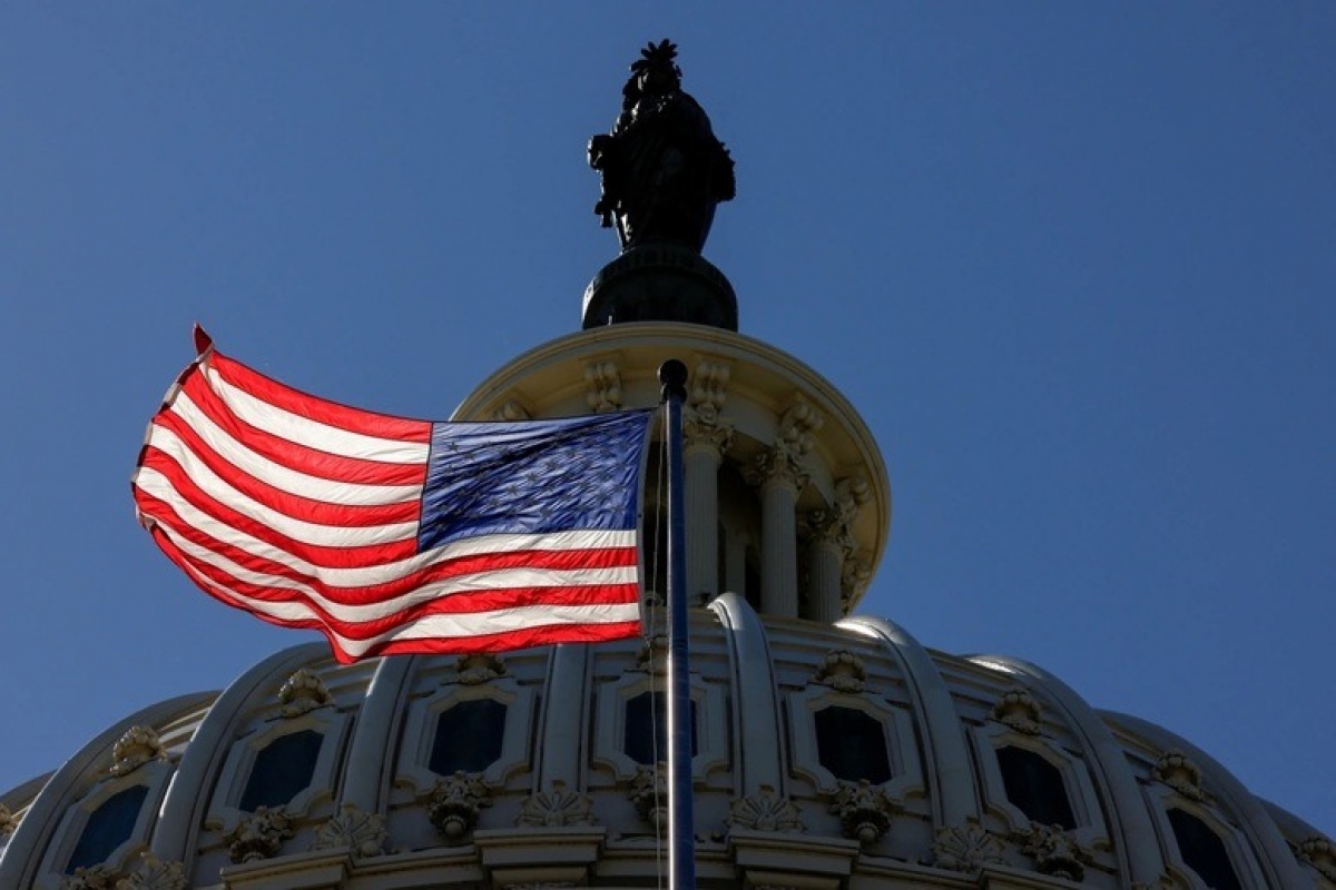 Cột cờ ở Điện Capitol - nơi đặt trụ sở của Quốc hội Mỹ - Ảnh: Reuters