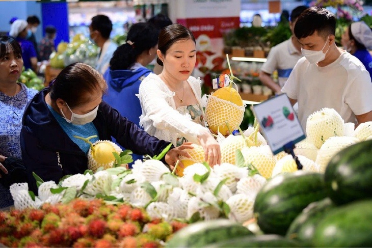 Giá cả các mặt hàng thiết yếu tăng cao khiến đời sống người nộp thuế cá nhân ngày càng khó khăn, nếu không có sự thay đổi