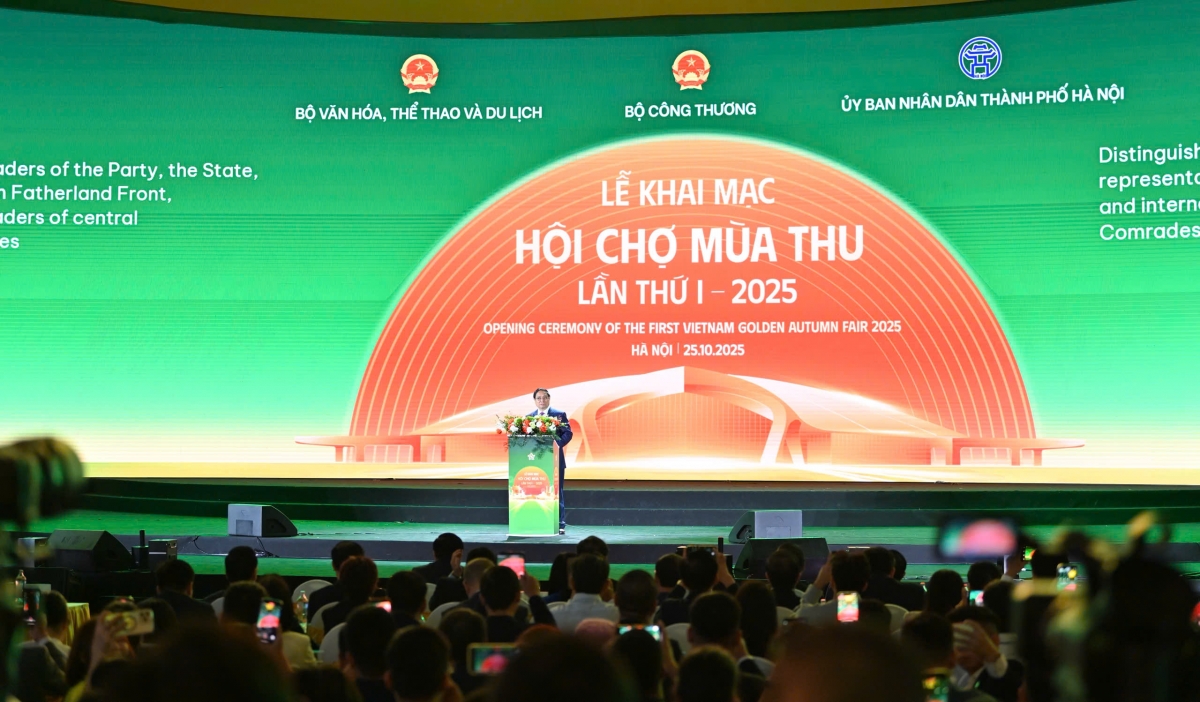 Thủ tướng Chính phủ Phạm Minh Chính phát biểu tại Lễ khai mạc Hội chợ Mùa Thu lần thứ nhất năm 2025.