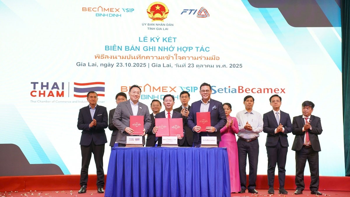 Công ty Cổ phần Becamex Bình Định ký kết Biên bản ghi nhớ hợp tác giữa Becamex VSIP Bình Định với Hiệp hội Doanh nghiệp Thái Lan tại Việt Nam và Công ty CP SetiaBecamex