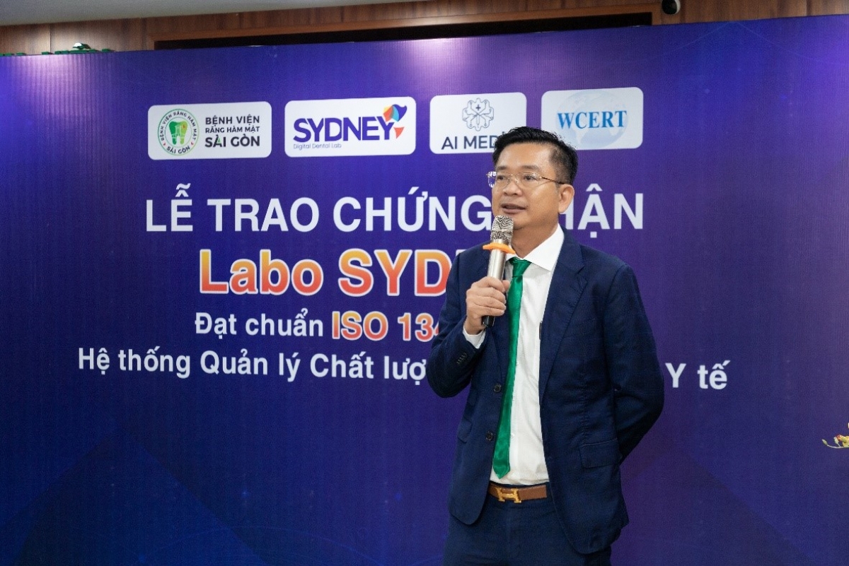 ThS.BS Nguyễn Quang Tiến chia sẻ tại buổi lễ